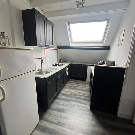 Wingflat Entier Centre Proche Naval Cite De La Quartier Calme Appartement