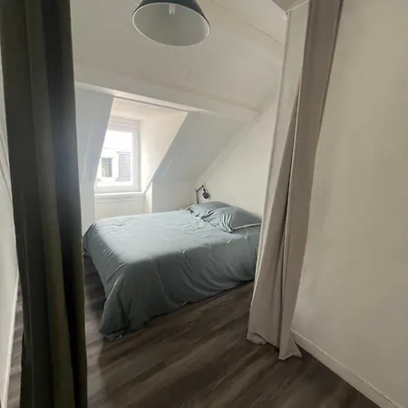 Wingflat Entier Centre Proche Naval Cité De La Quartier Calme *