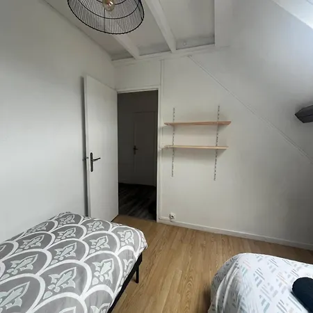 Wingflat Entier Centre Proche Naval Cité De La Quartier Calme Appartement