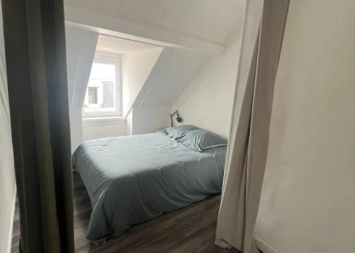 Wingflat Entier Centre Proche Naval Cite De La Quartier Calme *